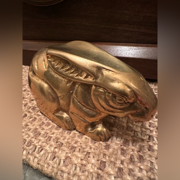 Vintage Brass Grumpy Rabbit Figurine 🐰✨ - Picture 7 of 7